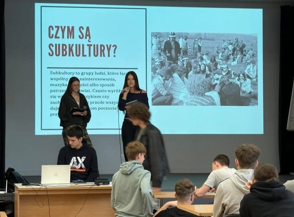 „Bez&nbsp;Etykiet”